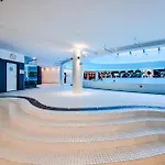 Ans Hanza Tower No 533 - Swimming Pool, Sauna, Jacuzzi, Viewing Terrace *
