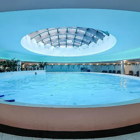 Ans Hanza Tower No 533 - Swimming Pool, Sauna, Jacuzzi, Viewing Terrace Appartamento
